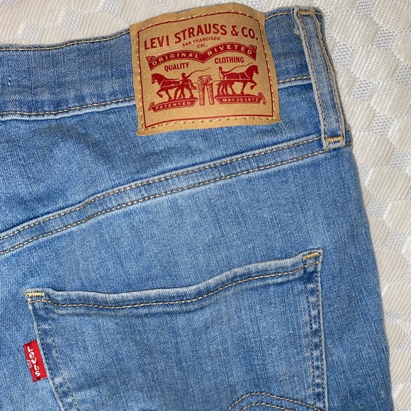 Levi Mile High Super Skinny - Picture 2 of 3